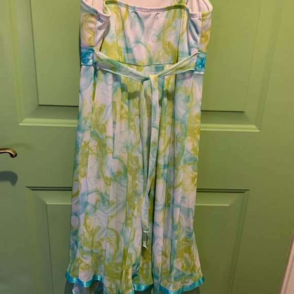 Girls size 14 Speechless dress - Picture 2 of 4